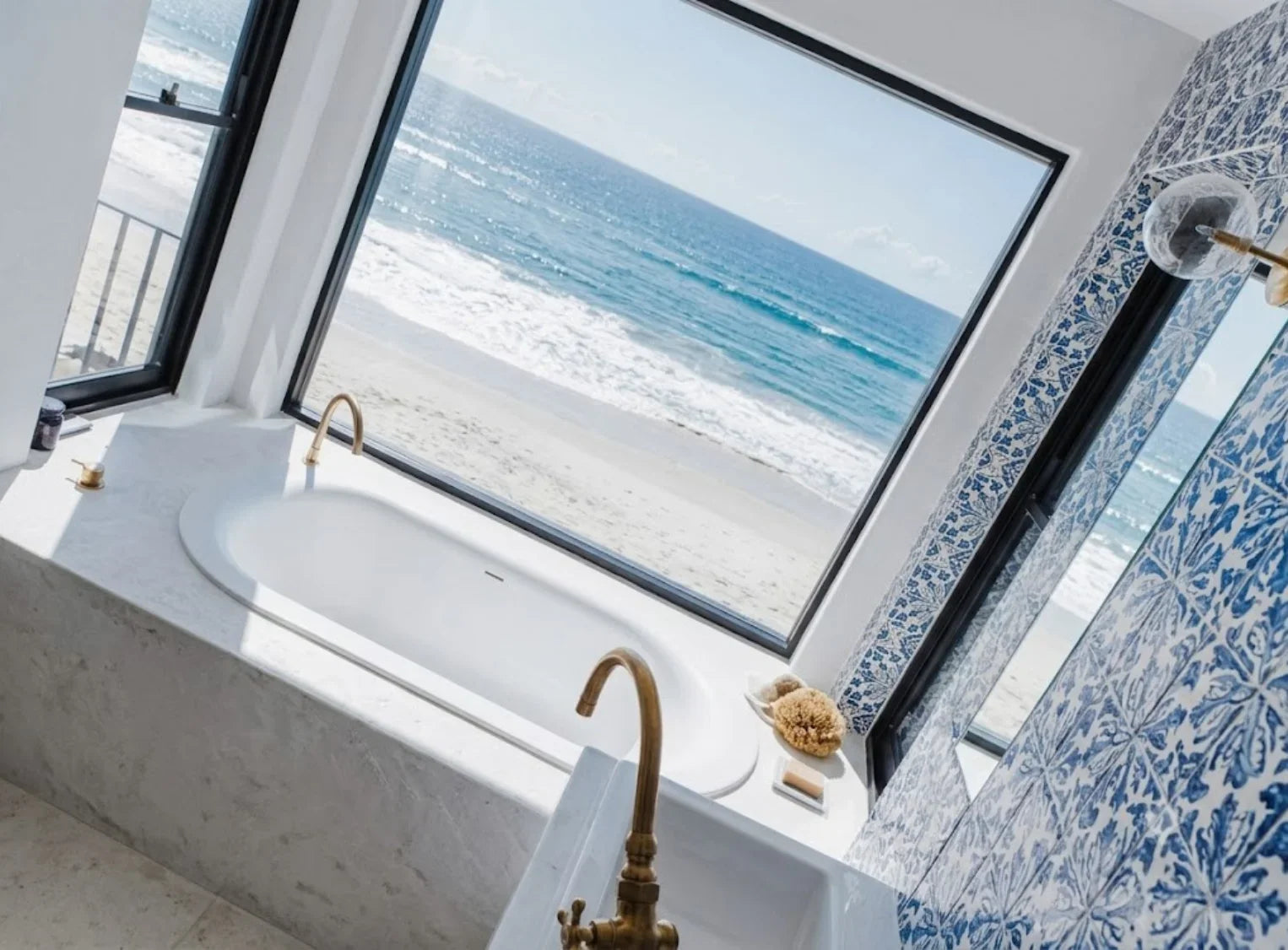 Premium Fixed Window | H900 x W900